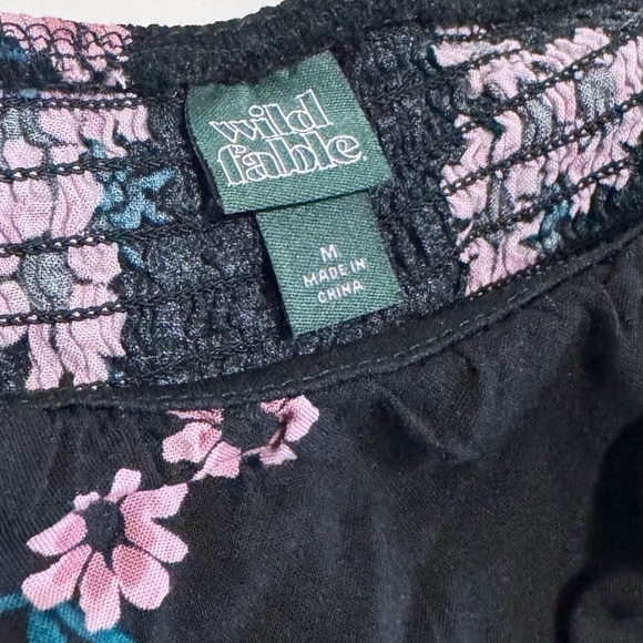 Wild Fable Long Sleeve Floral Peasant Blouse Smocked Crop Top Size Medium - Picture 3 of 7